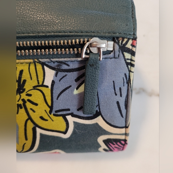 Vera Bradley Lily Floral Polka Dot Yellow Pink Multi Pocket Wallet - Picture 12 of 15